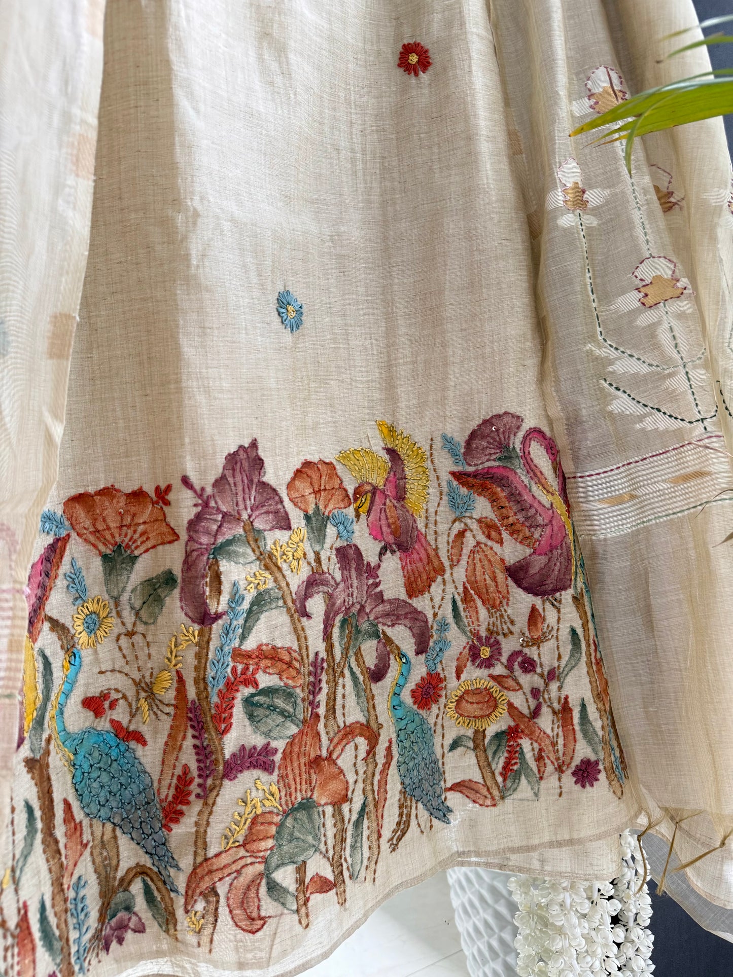 Linen handpainted frenchknot suit