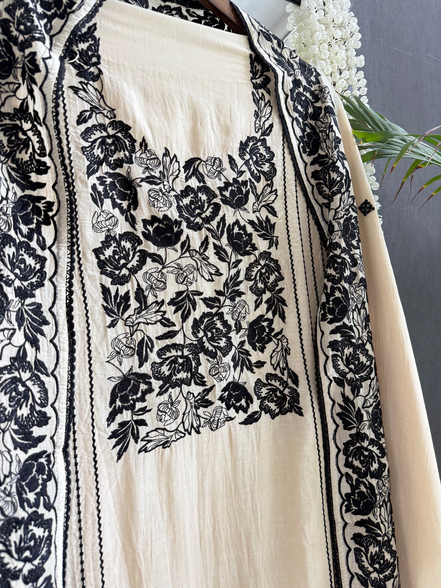 Luxurious Mul chanderi Parsi work florals suit