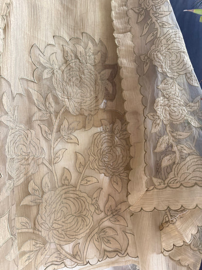 Crush tissue monochromatic appliqué suit