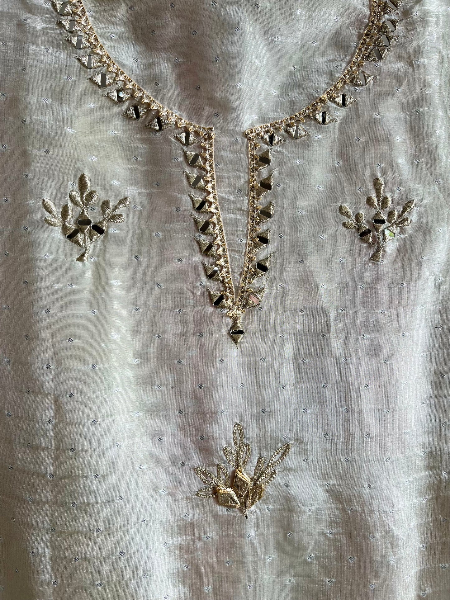 Luxurious Gotapatti Benarsi suit