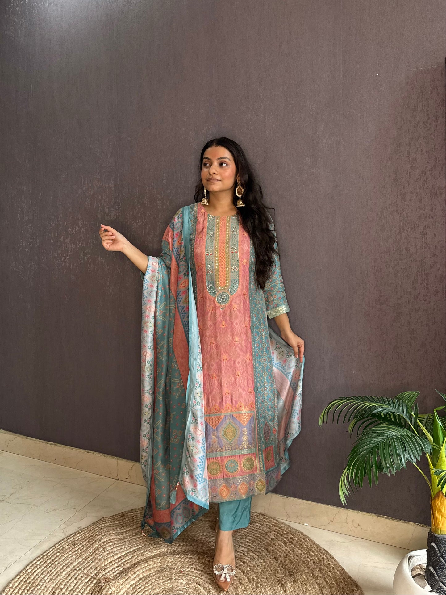 Meenakari Benarsi Handwork suit set