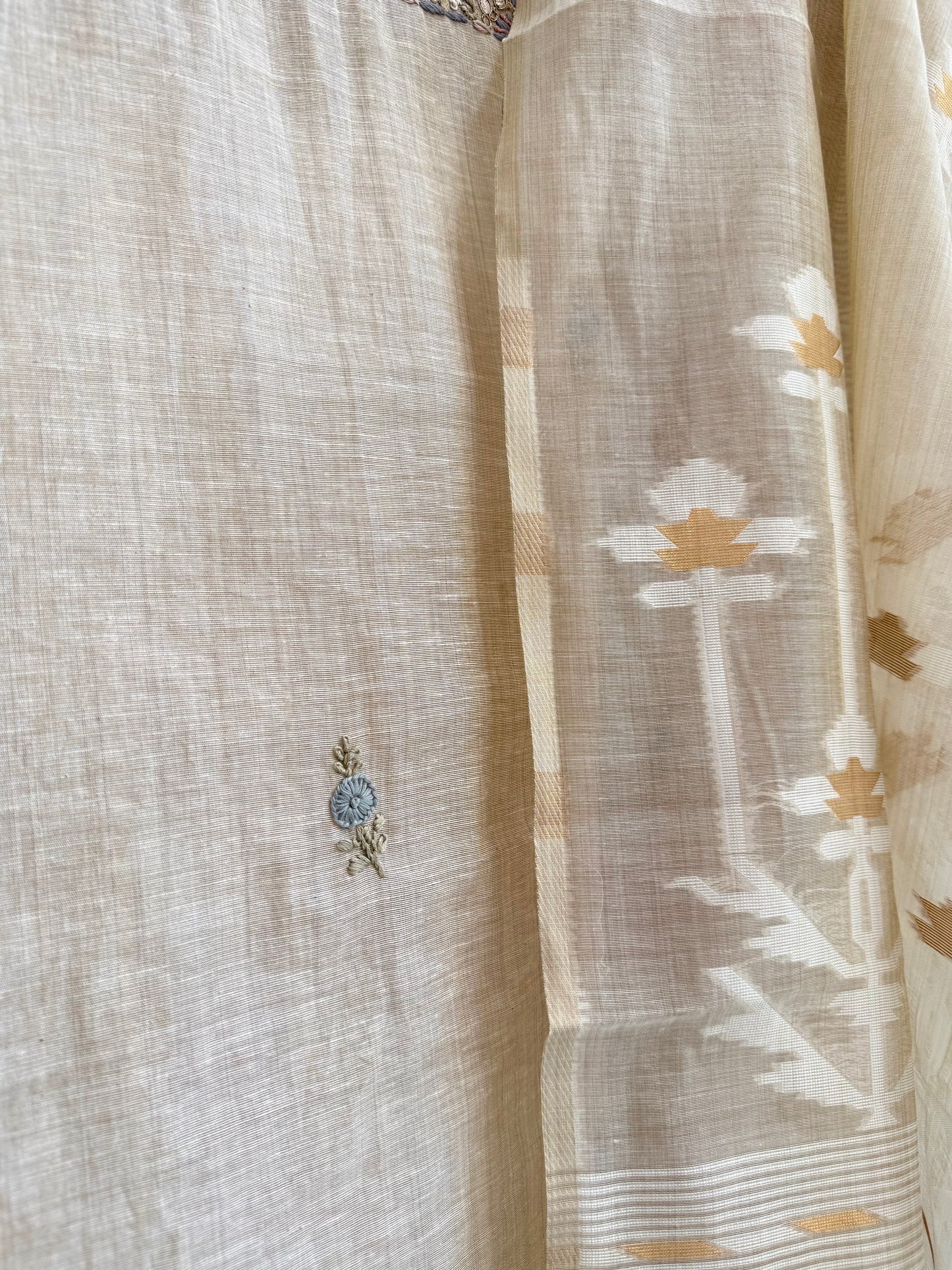 Linen gota frenchknot suit