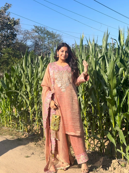 Luxurious crush tissue aari work set