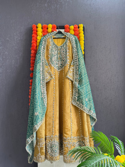 Luxurious Bandhani gotapatti anarkali set