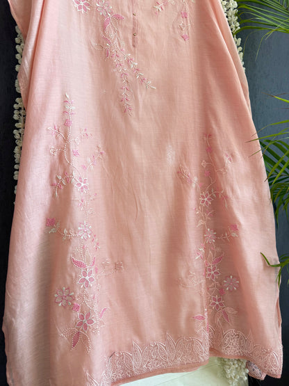 Luxurious Mul chanderi threadwork floral schiffili suit