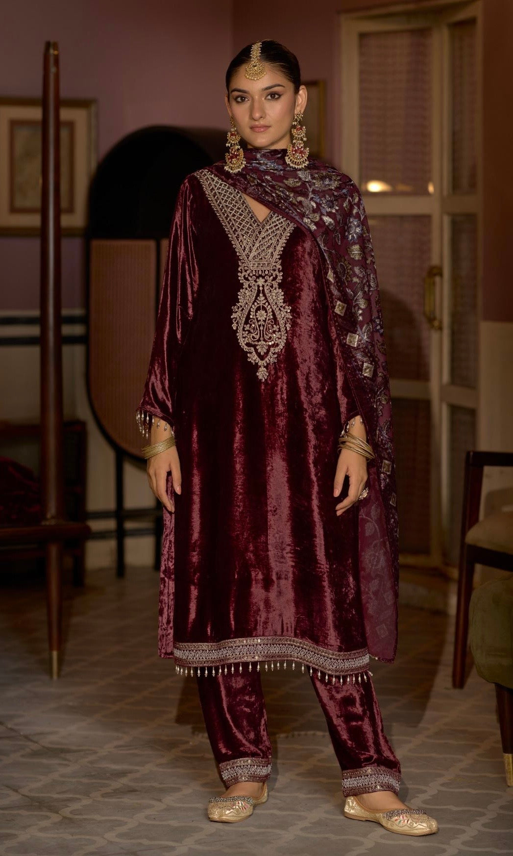 Velvet hand work suit