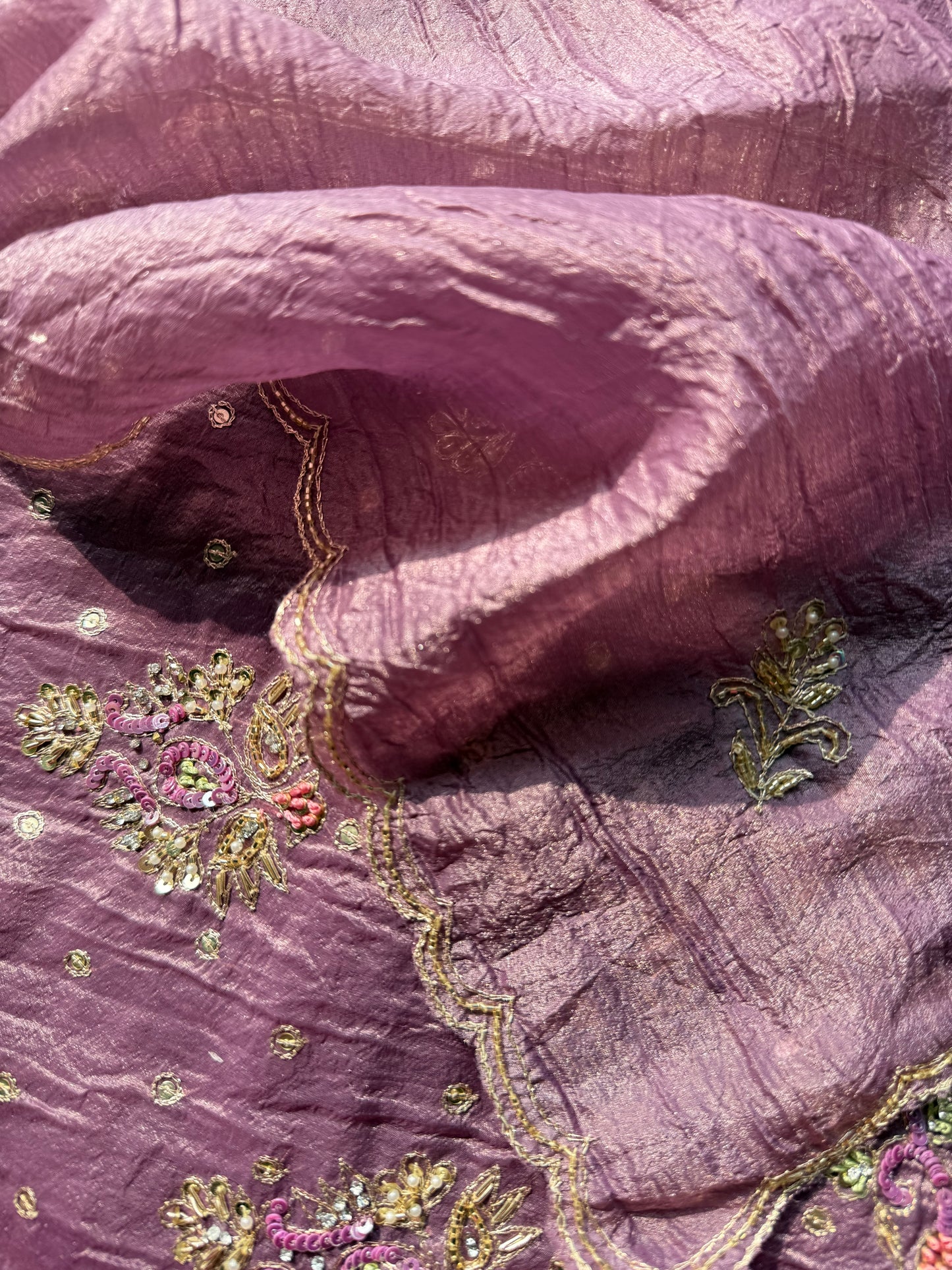 Luxurious Heeramandi suit