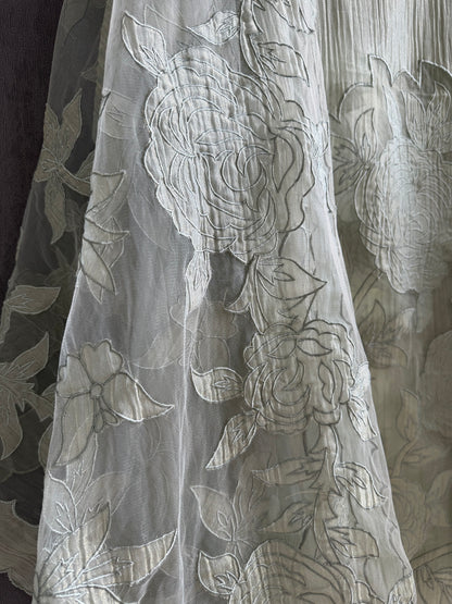Crush tissue monochromatic appliqué suit