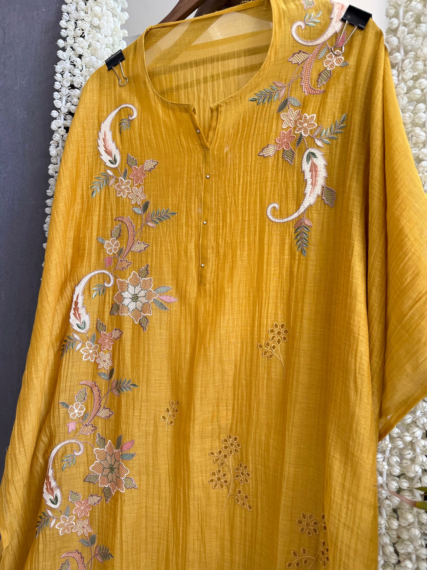 Luxurious Mul chanderi threadwork schiffili suit