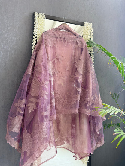 Crush tissue monochromatic appliqué suit