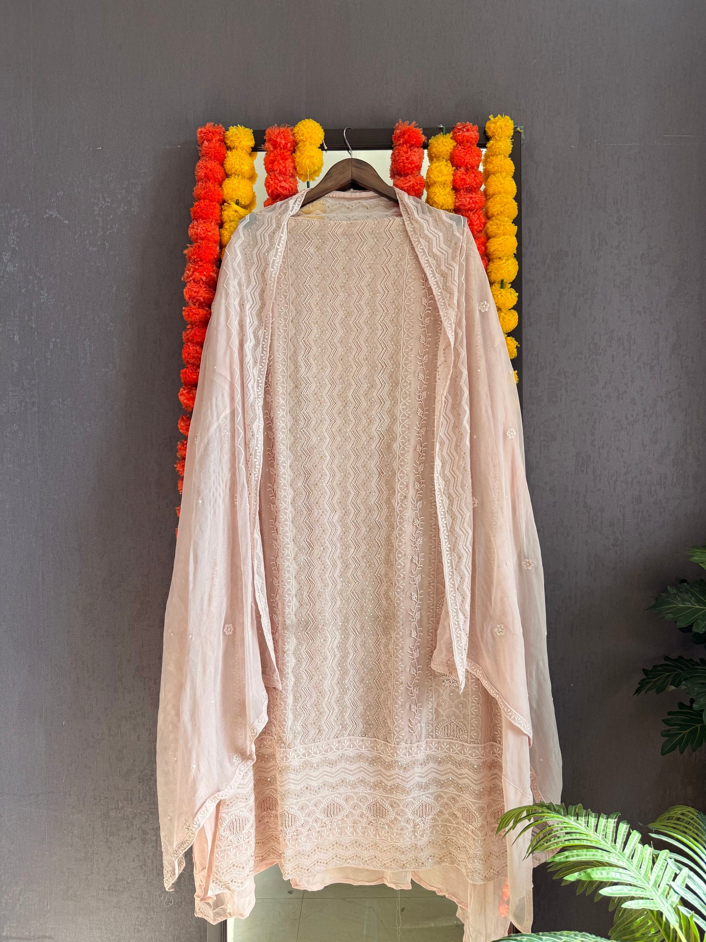 Lucknowi chikankari suit