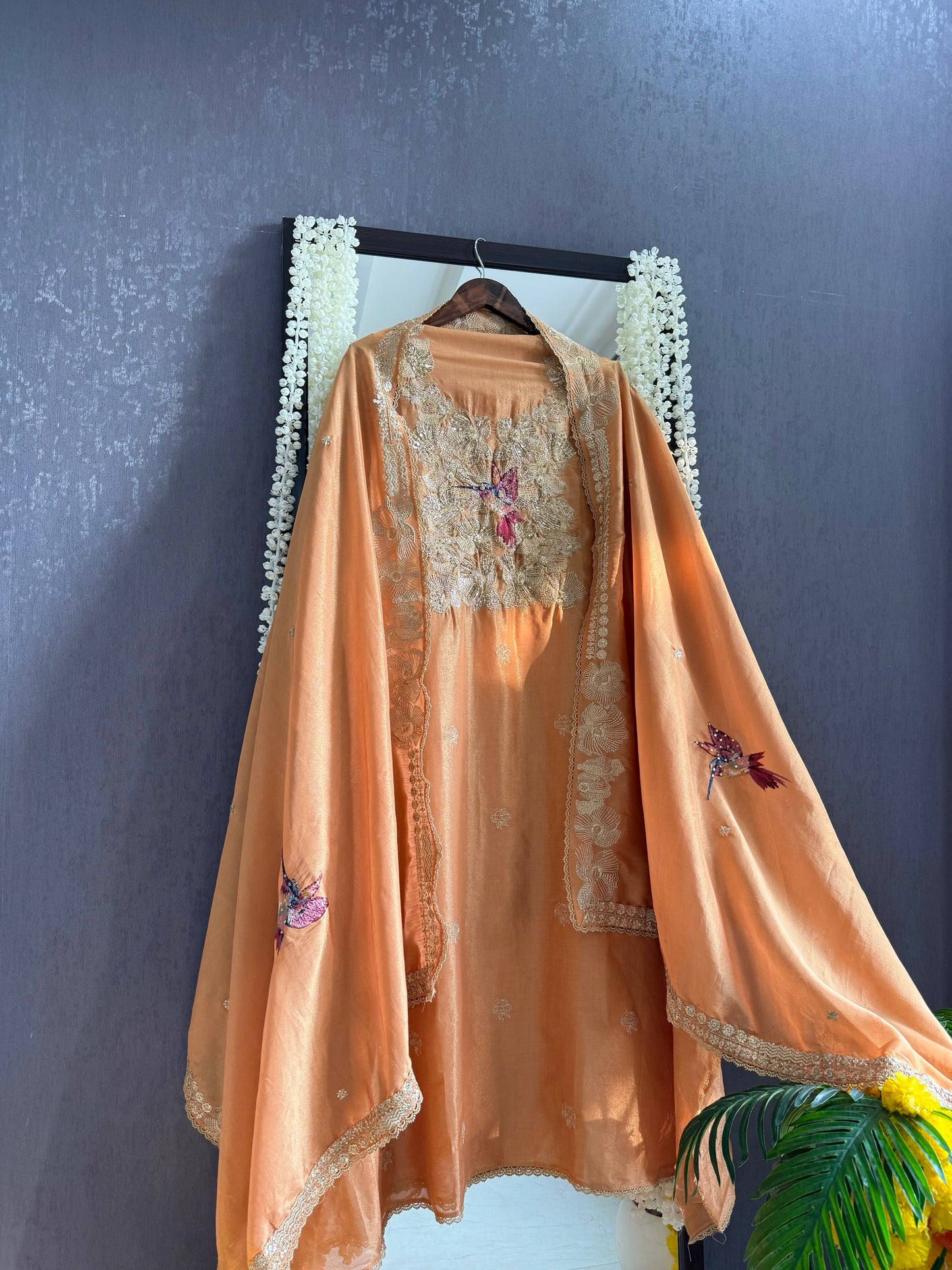 Luxurious birds handwork birds suit