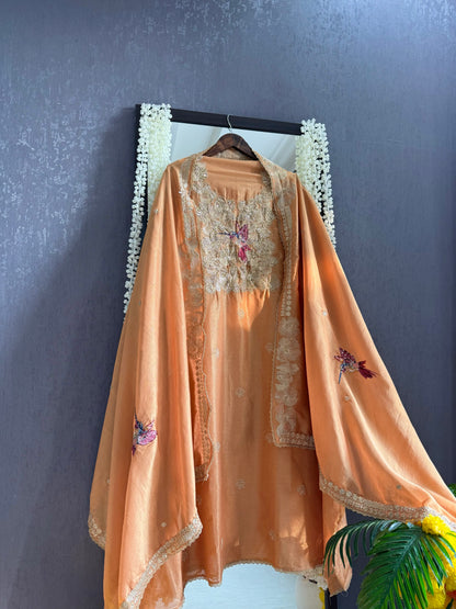 Luxurious birds handwork birds suit