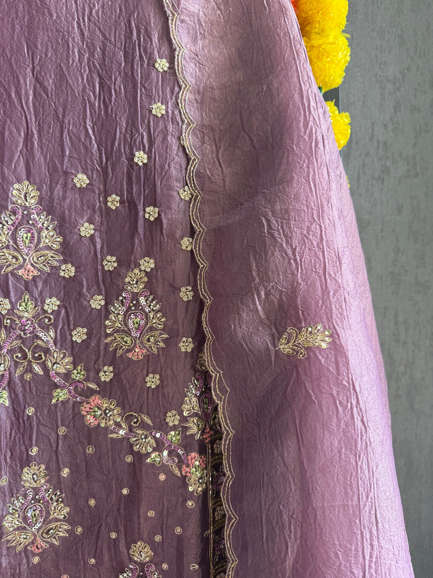 Luxurious Heeramandi suit