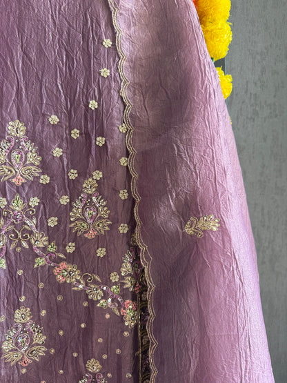 Luxurious Heeramandi suit