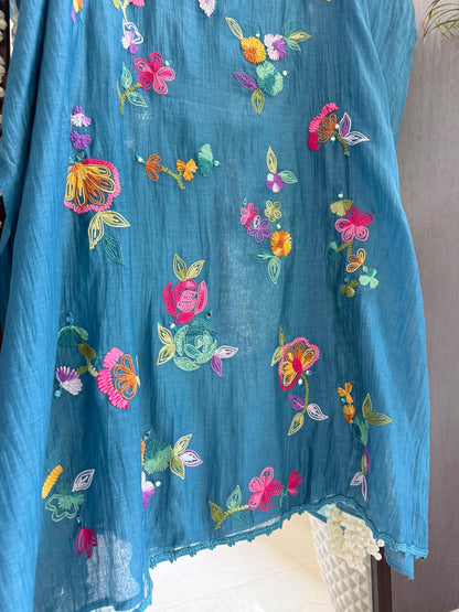 Luxurious Mul chanderi Frenchknot mirror work suit