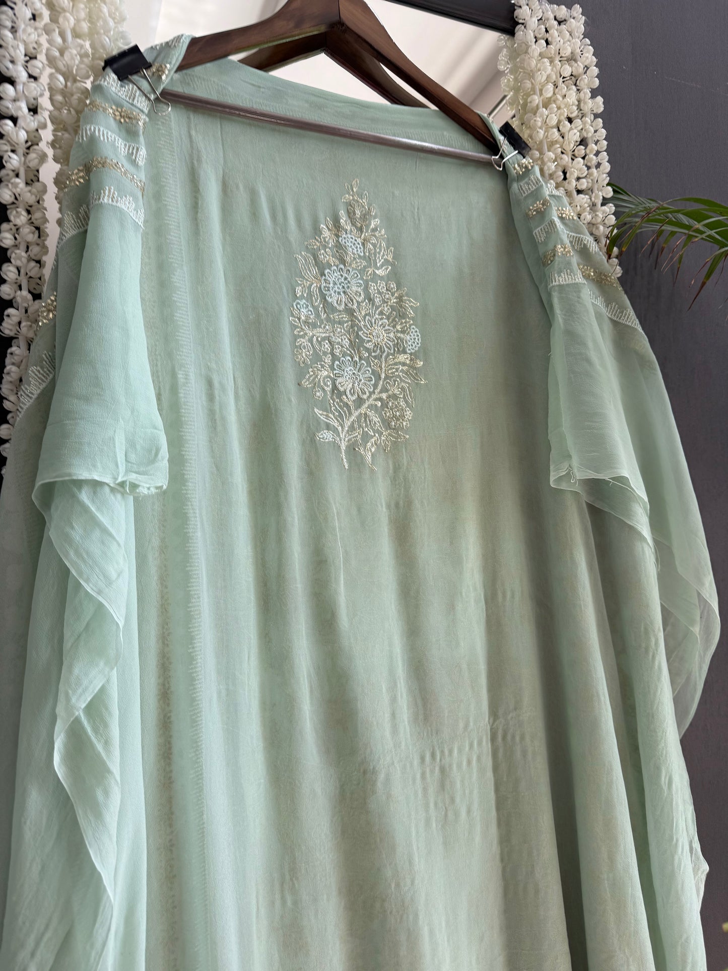 Pitta work crystal handwork suit