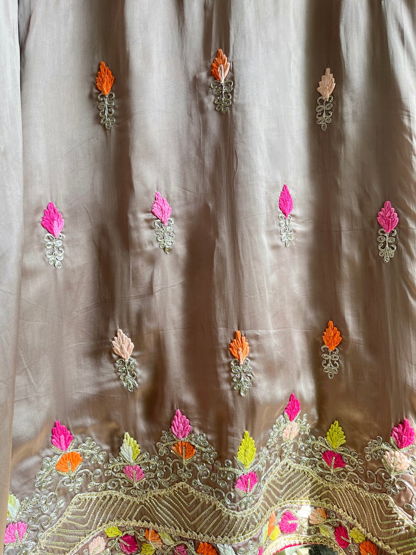 Luxurious Gotapatti silk suit