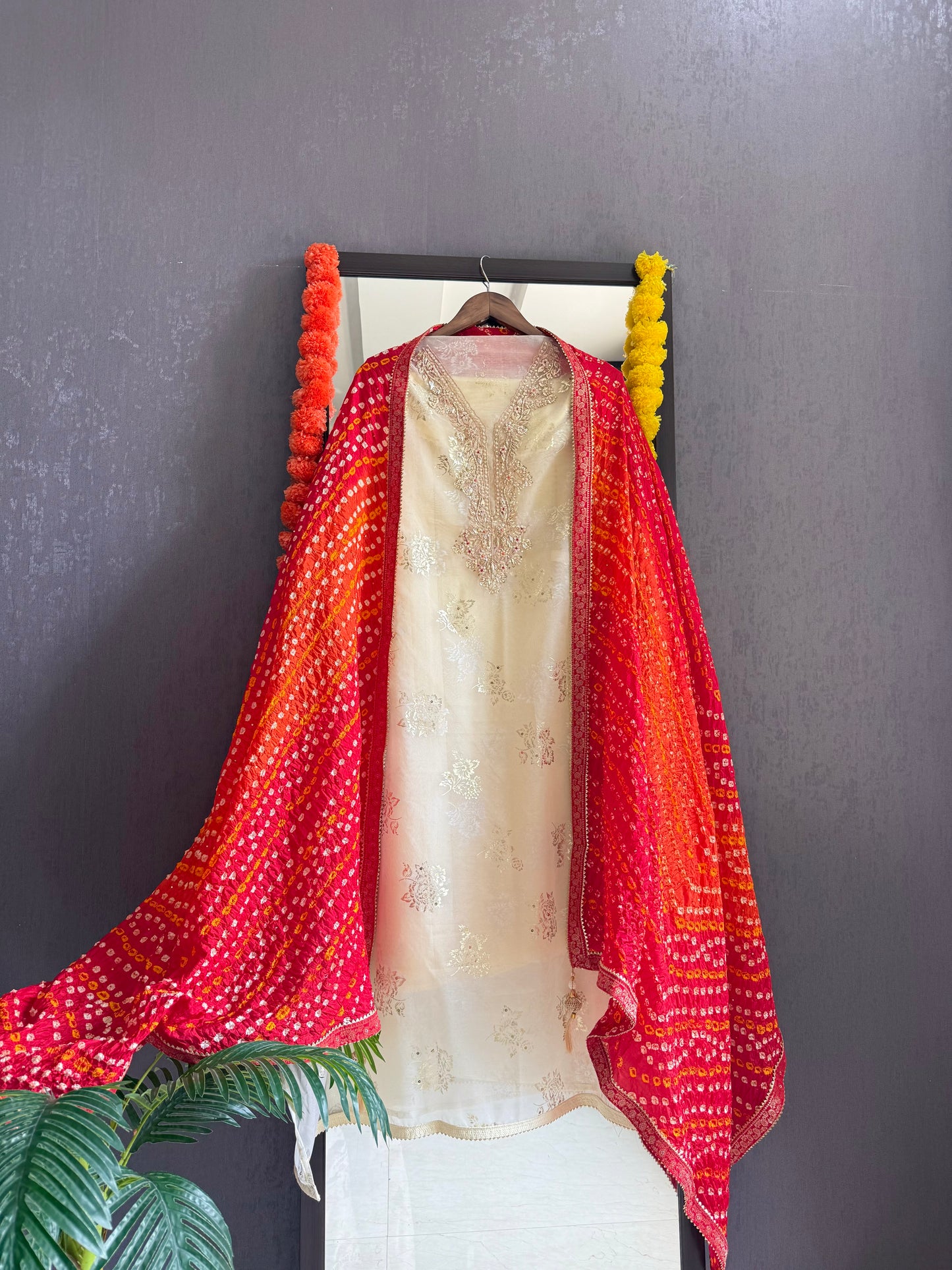 Zardozi bandhani suit