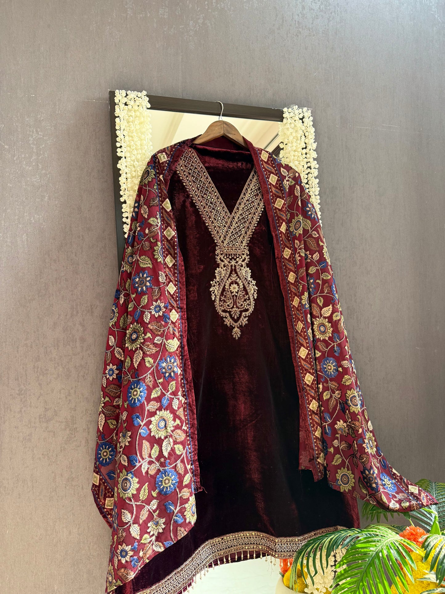 Velvet hand work suit