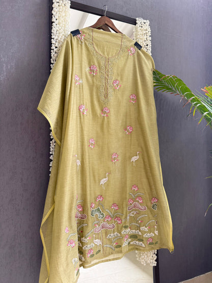 Luxurious Mul chanderi flamingos suit
