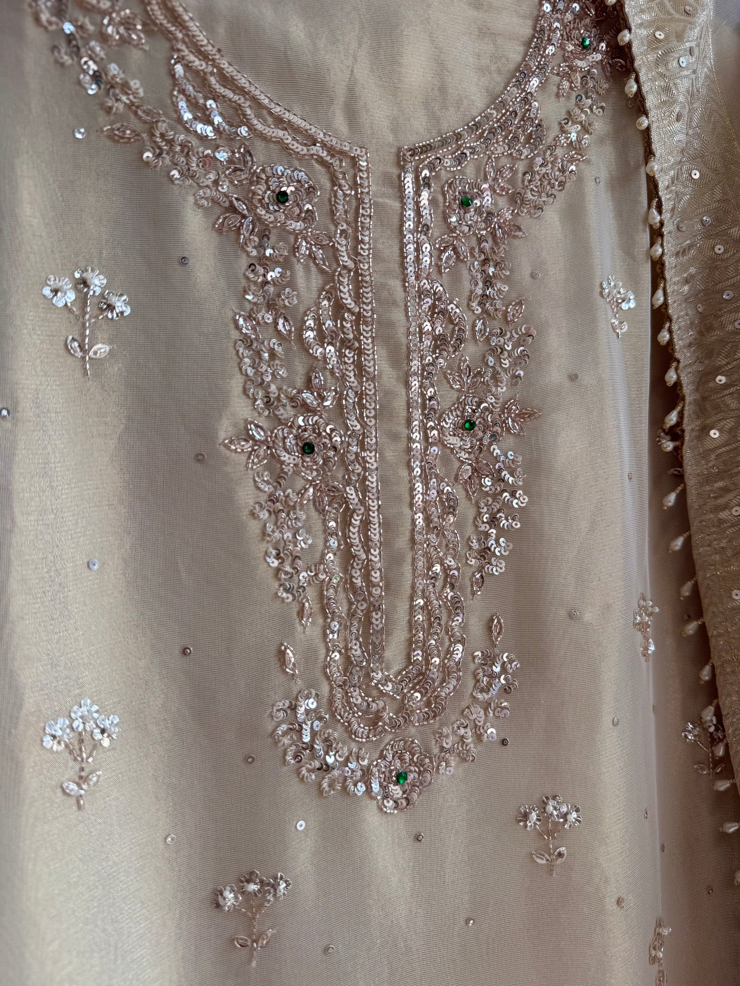 Luxurious handwork suit