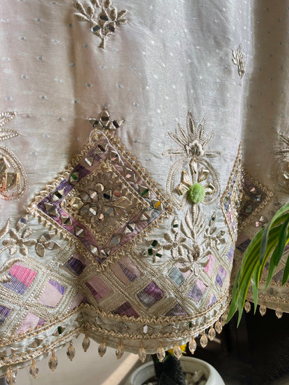 Luxurious Gotapatti Benarsi suit