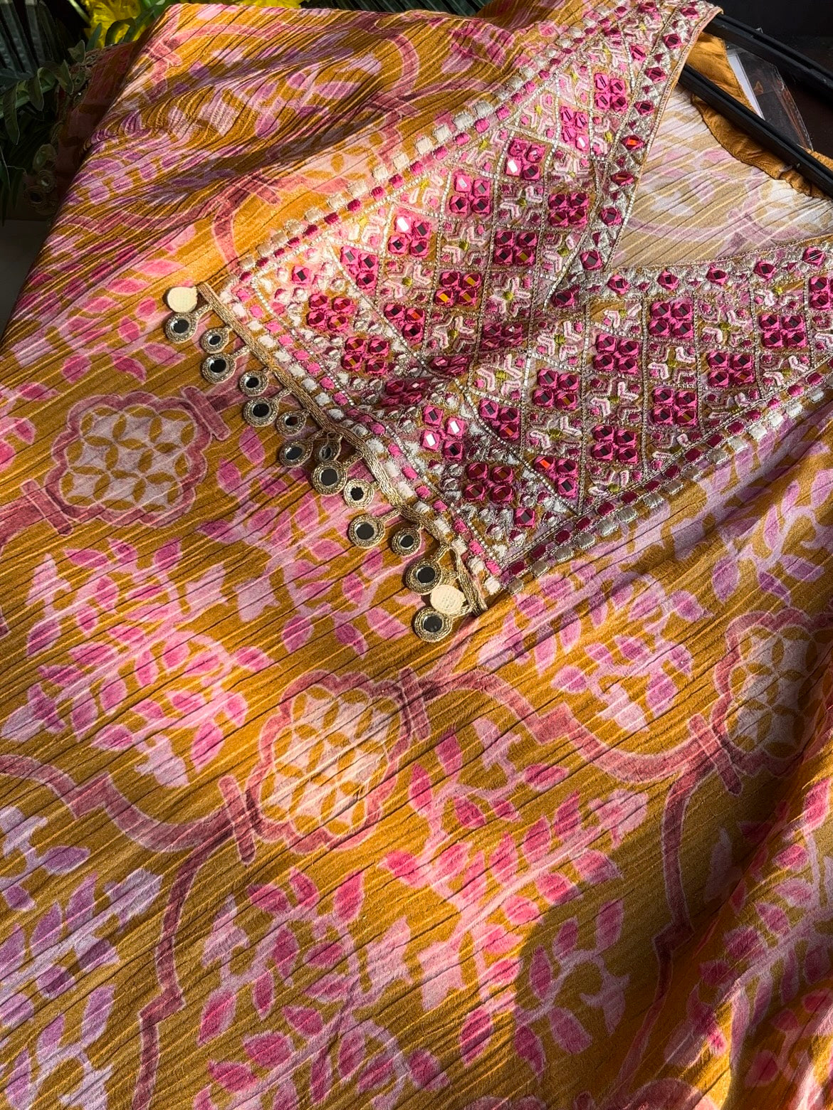 Luxurious kaftan mirror work set
