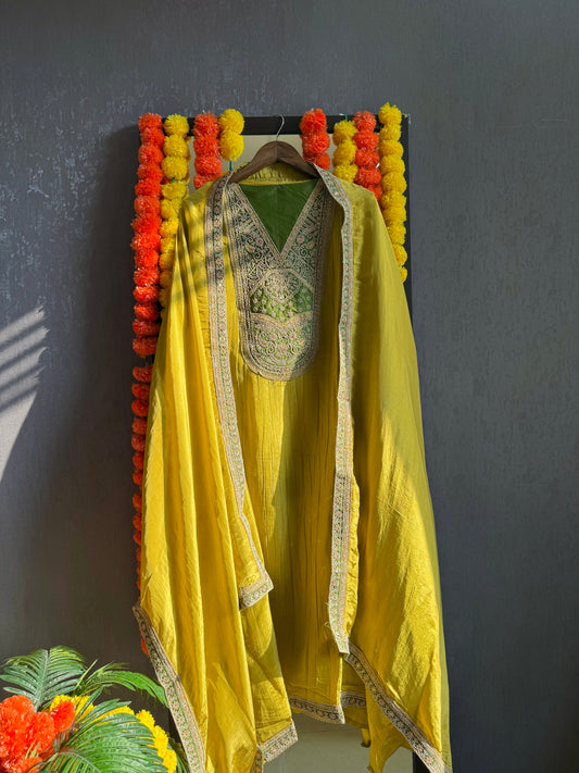 Crush tissue marori aari work suit