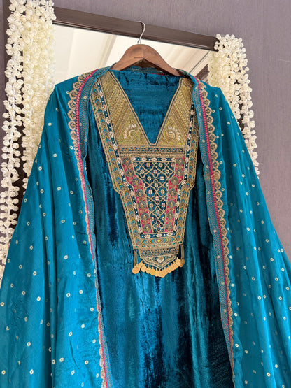 Velvet hand work suit