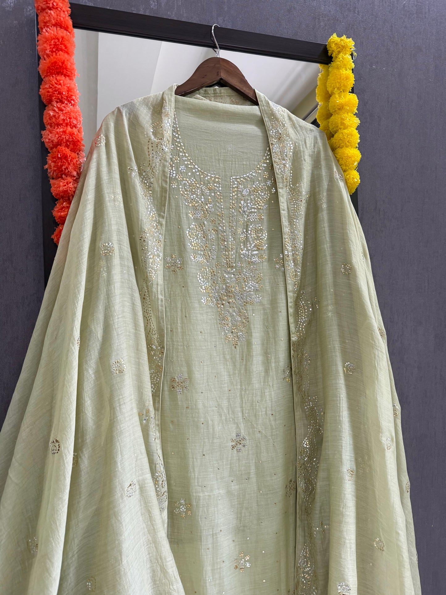 Luxurious Mul chanderi mukaish suit