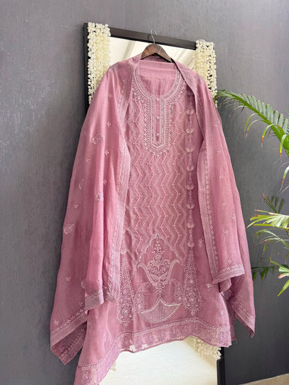 Luxurious Mul chanderi lucknowi bouquet suit