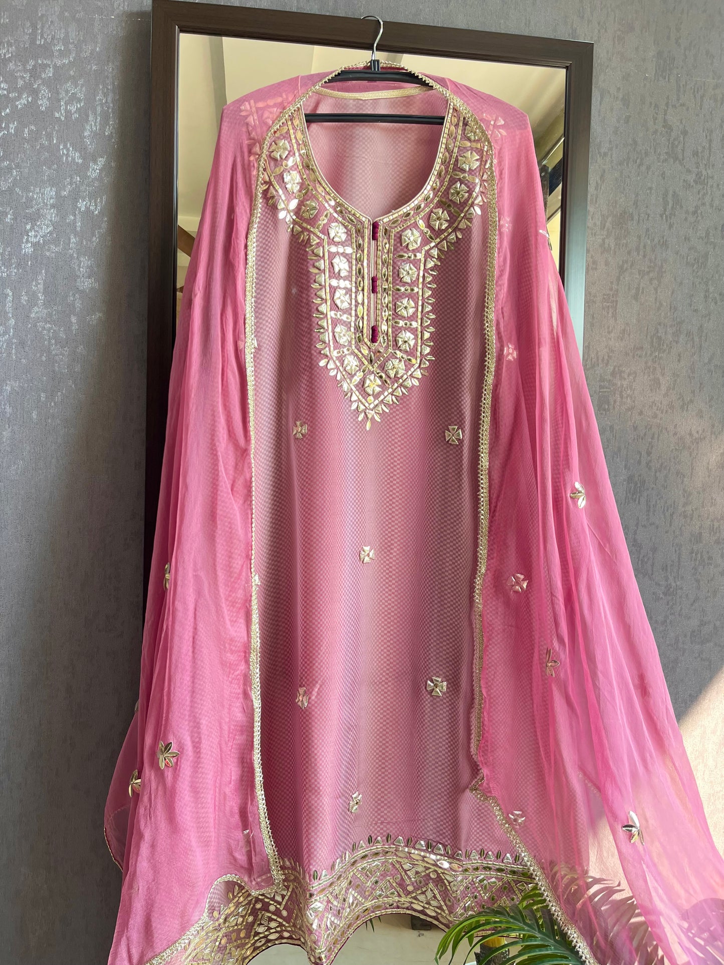 Gotta patti Tissue organza silk suit