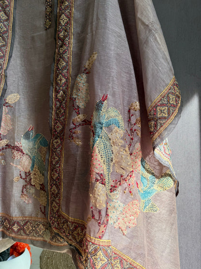 Pure linen swans frenchknot kantha work suit