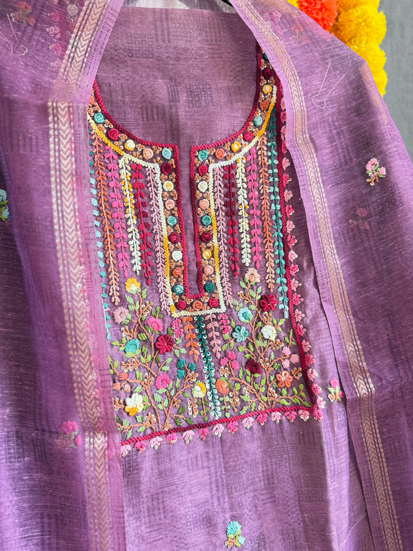 Premium linen handwork frenchknot suit