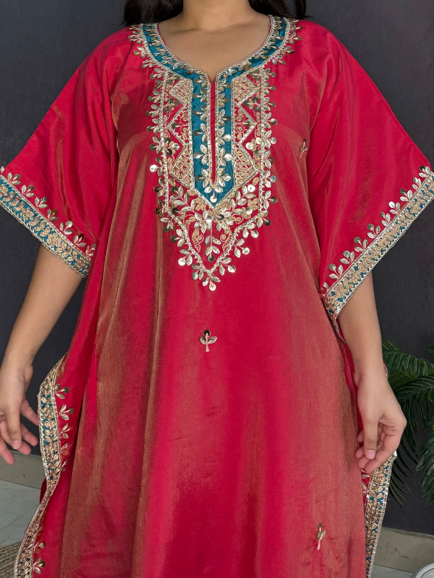 Gotapatti kaftan set