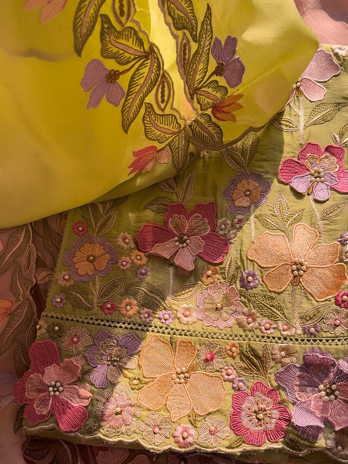 Luxurious organza appliqué work floral suit