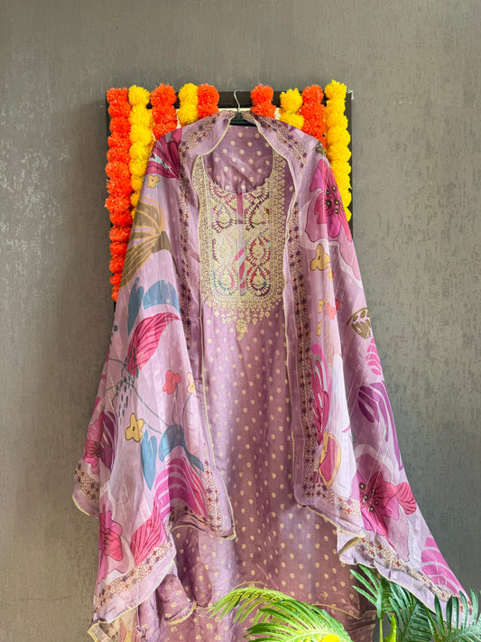 Benarsi aari work suit