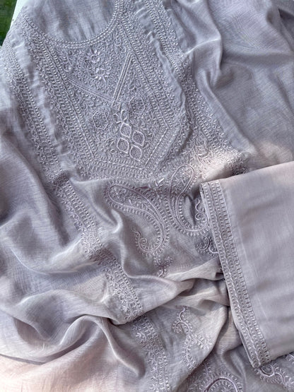 Luxurious Mul chanderi monochromatic threadwork suit