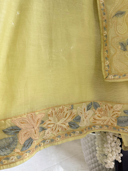 Luxurious Mul chanderi threadwork floral suit