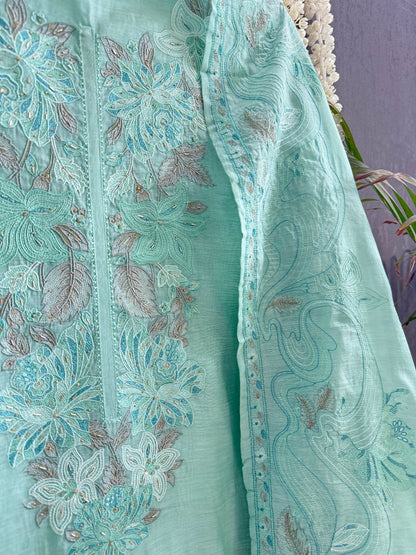 Luxurious Mul chanderi threadwork floral suit