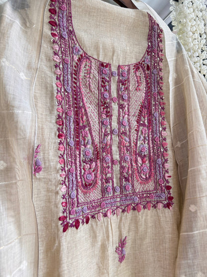 Linen paisley frenchknot suit