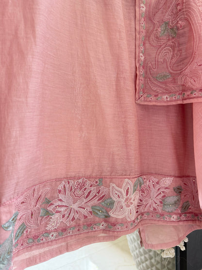 Luxurious Mul chanderi threadwork floral suit