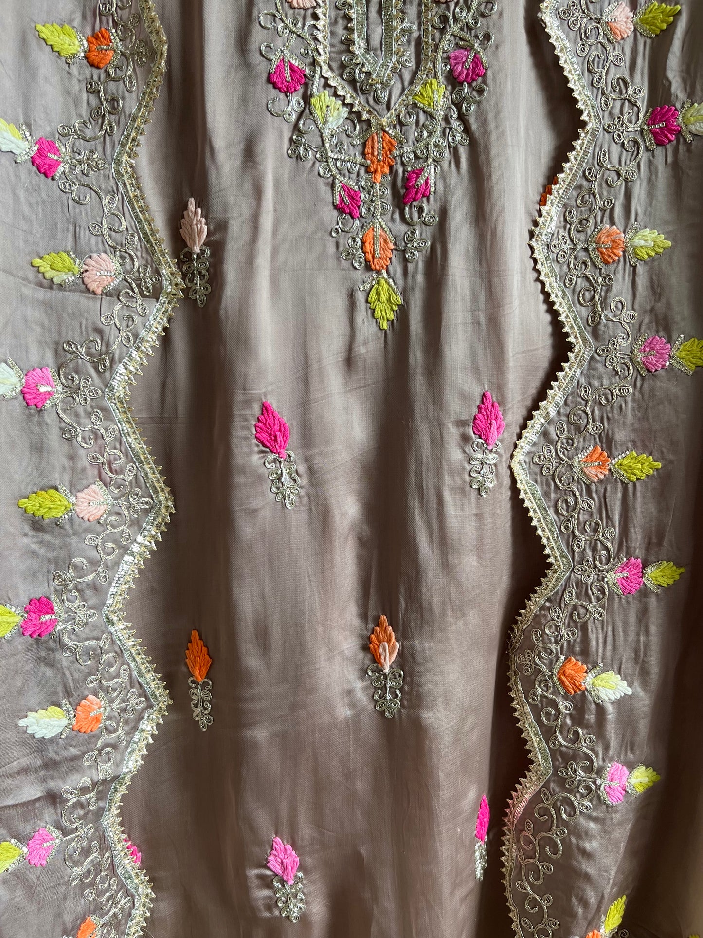 Luxurious Gotapatti silk suit