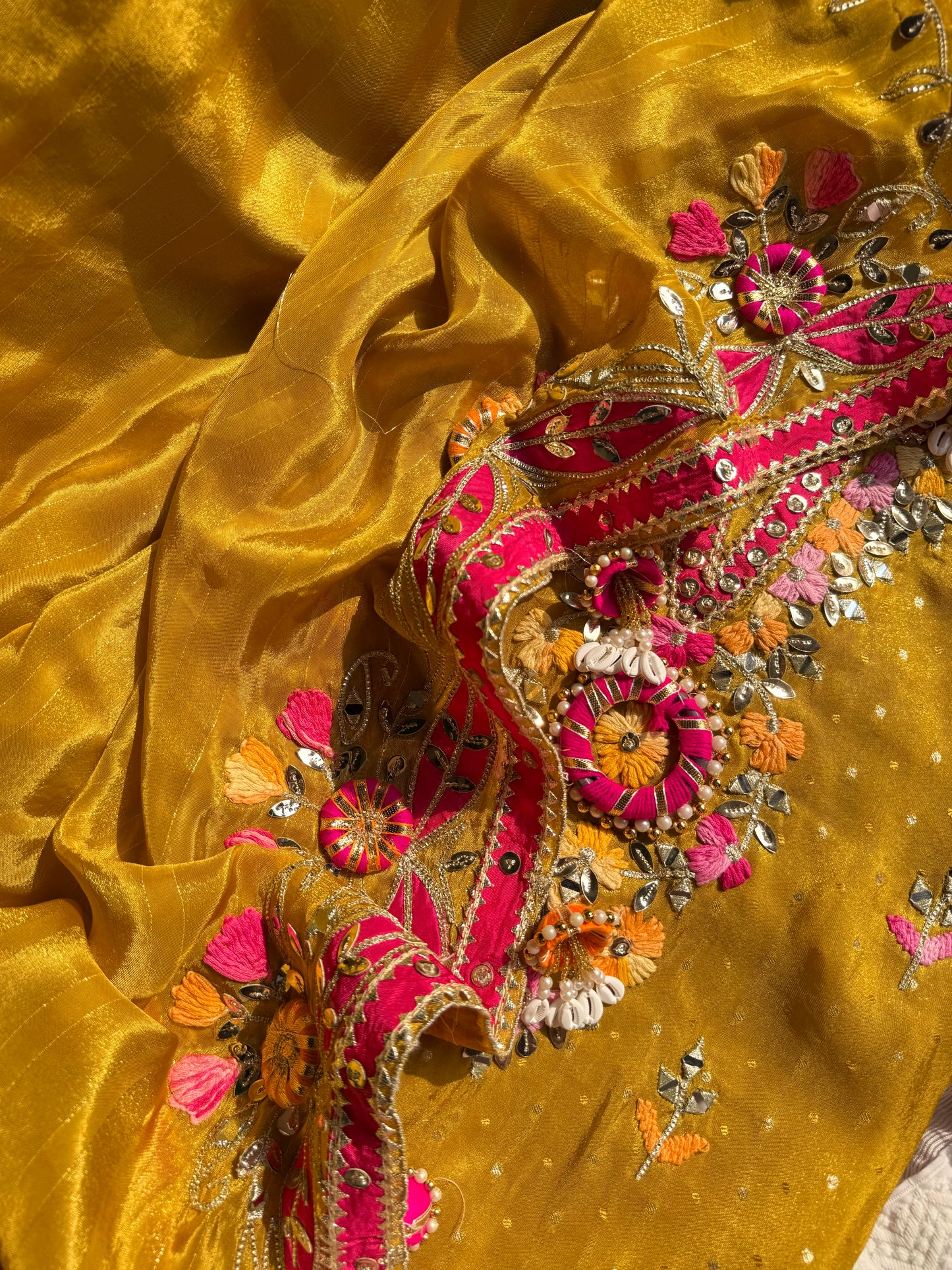 Luxurious Gotapatti Tissue silk suit