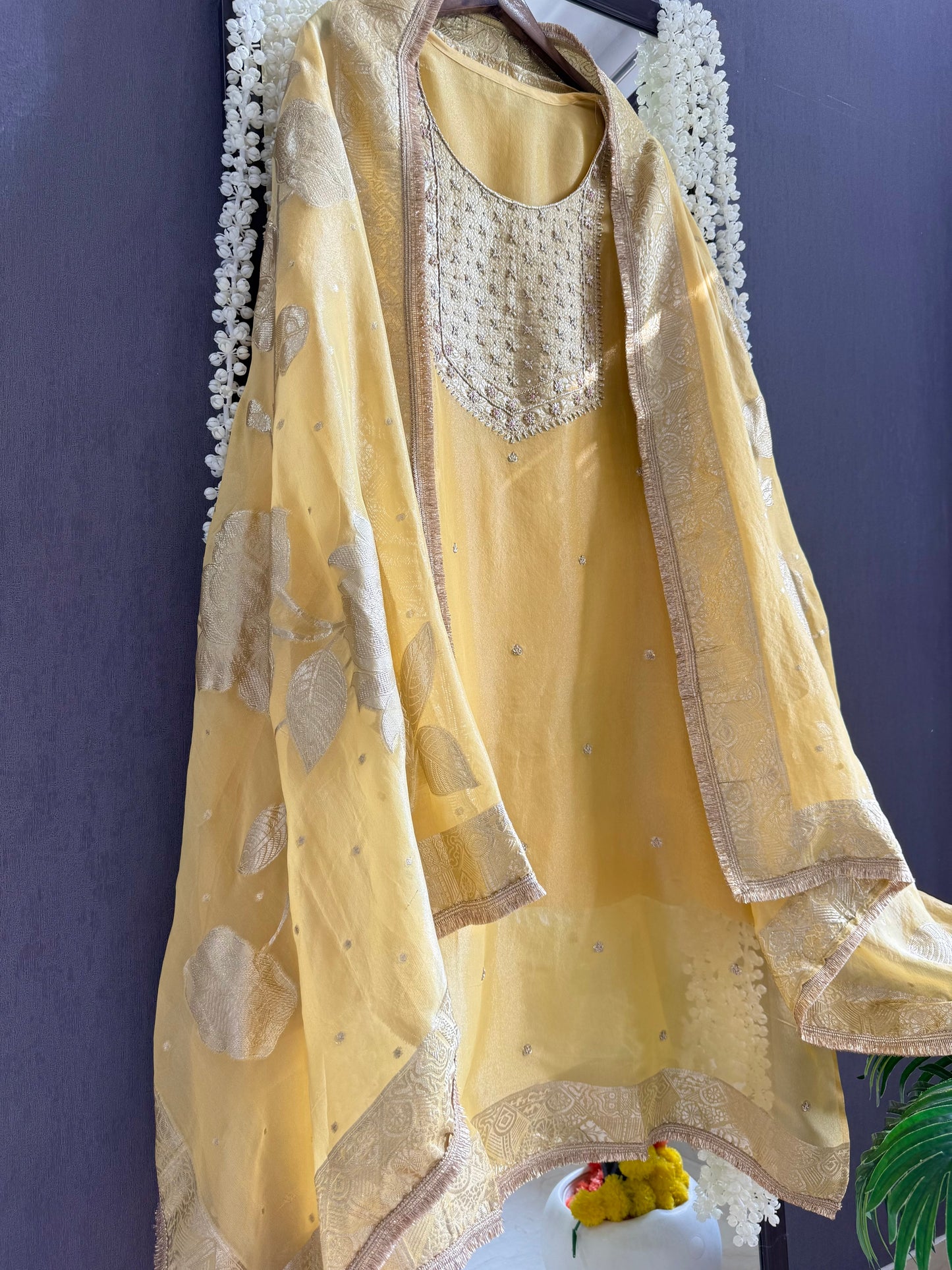 Zardozi Benarsi suit