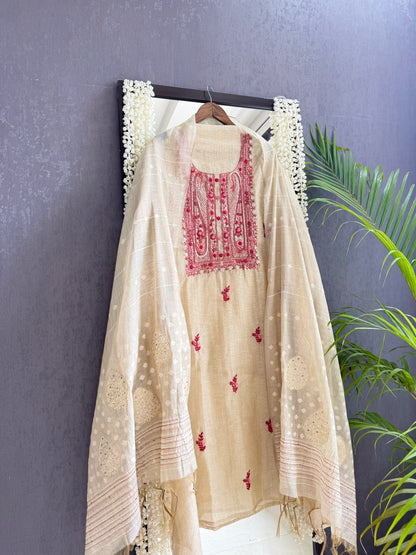 Linen paisley frenchknot suit
