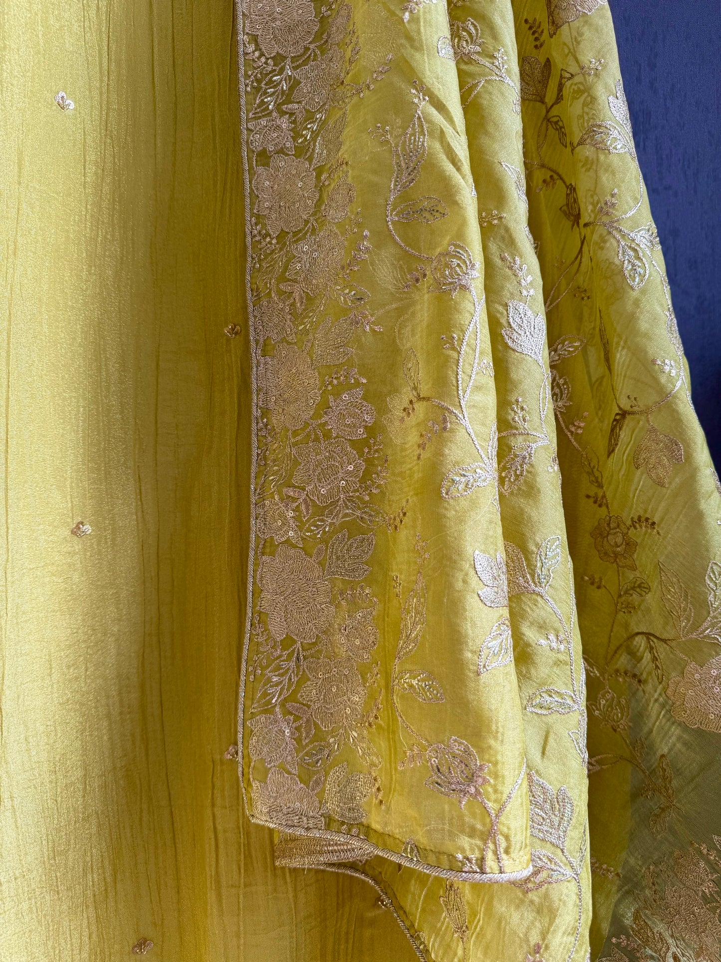 Luxurious crush tissue zardozi embroidered suit