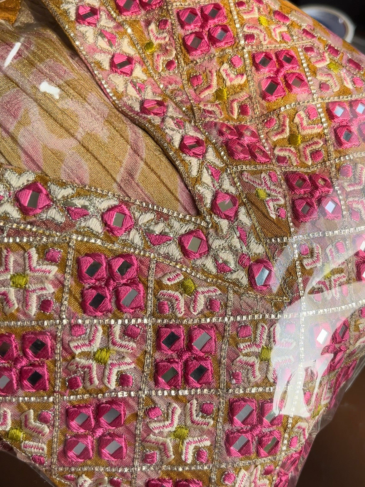 Luxurious kaftan mirror work set